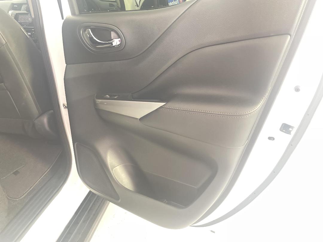 Photo '18' of Nissan Navara Photo '18' of Nissan Navara