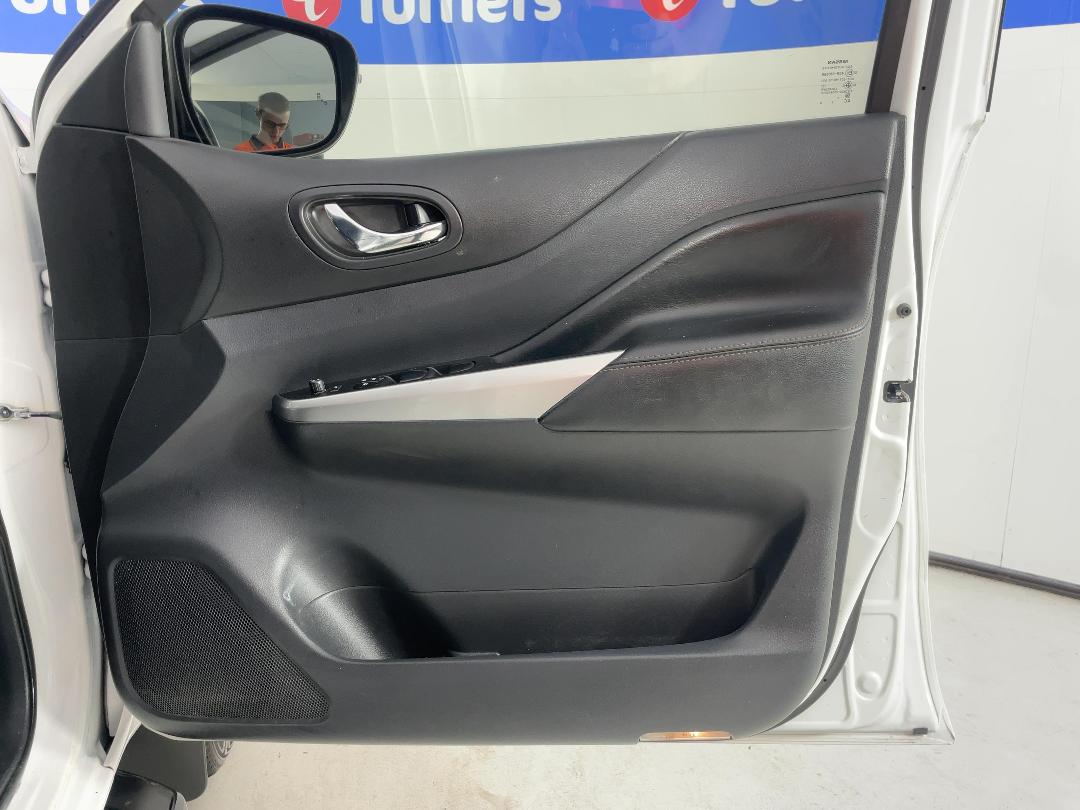 Photo '14' of Nissan Navara Photo '14' of Nissan Navara