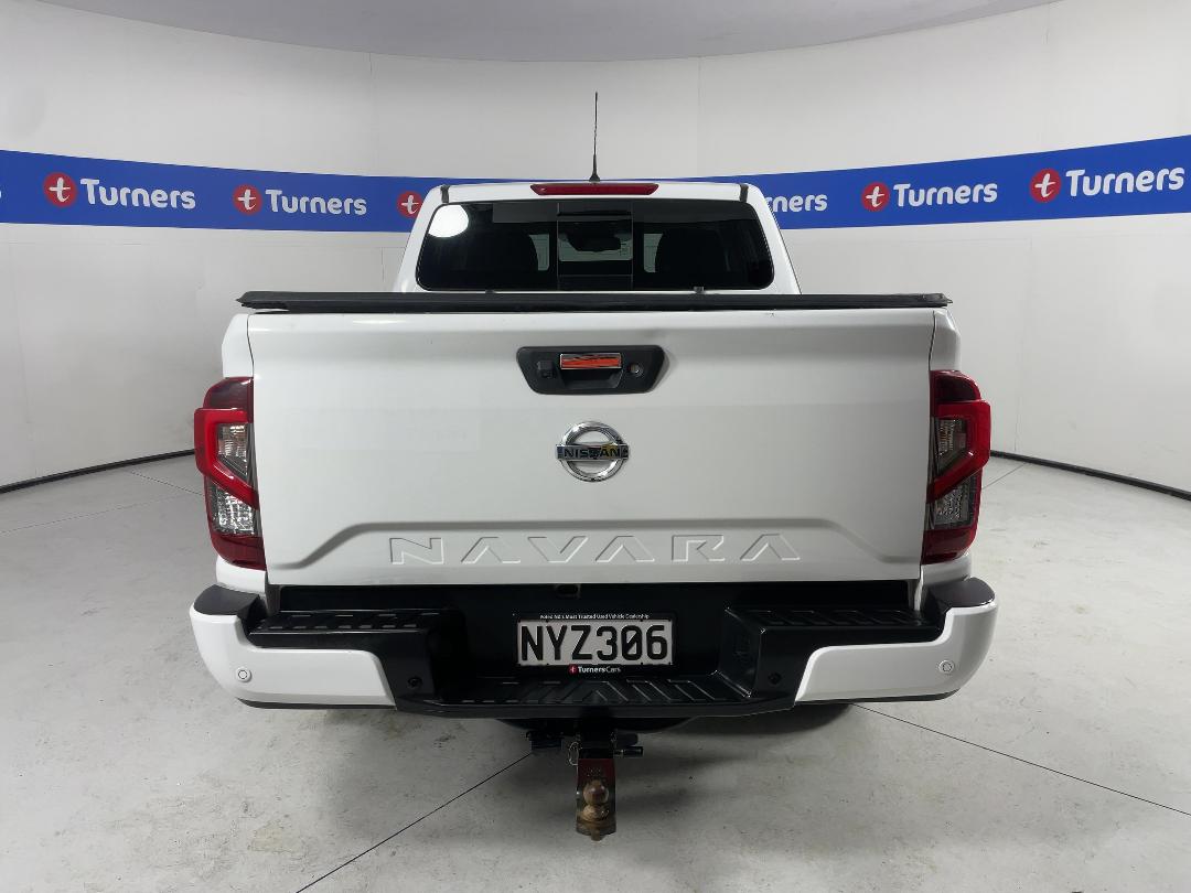 Photo '6' of Nissan Navara