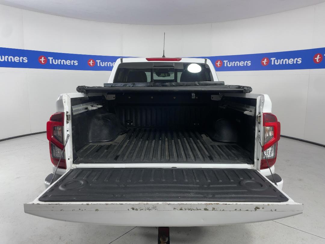 Photo '14' of Nissan Navara