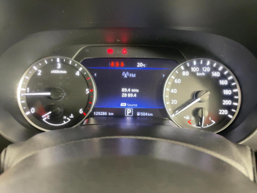 Photo '21' of Nissan Navara