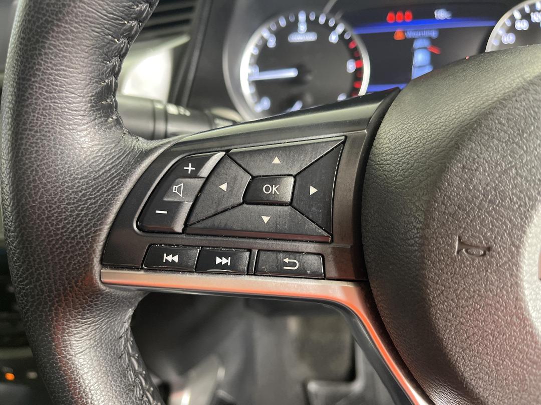 Photo '24' of Nissan Navara Photo '24' of Nissan Navara