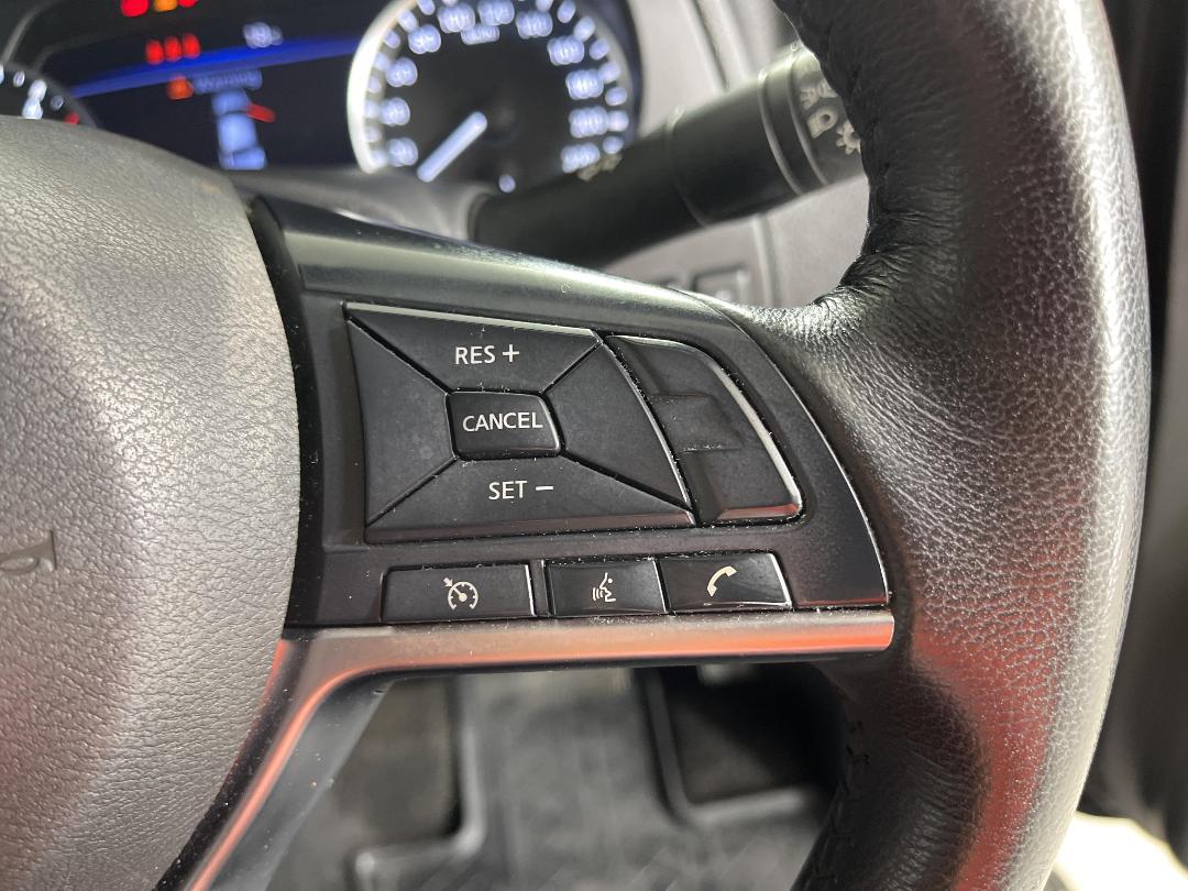 Photo '25' of Nissan Navara Photo '25' of Nissan Navara