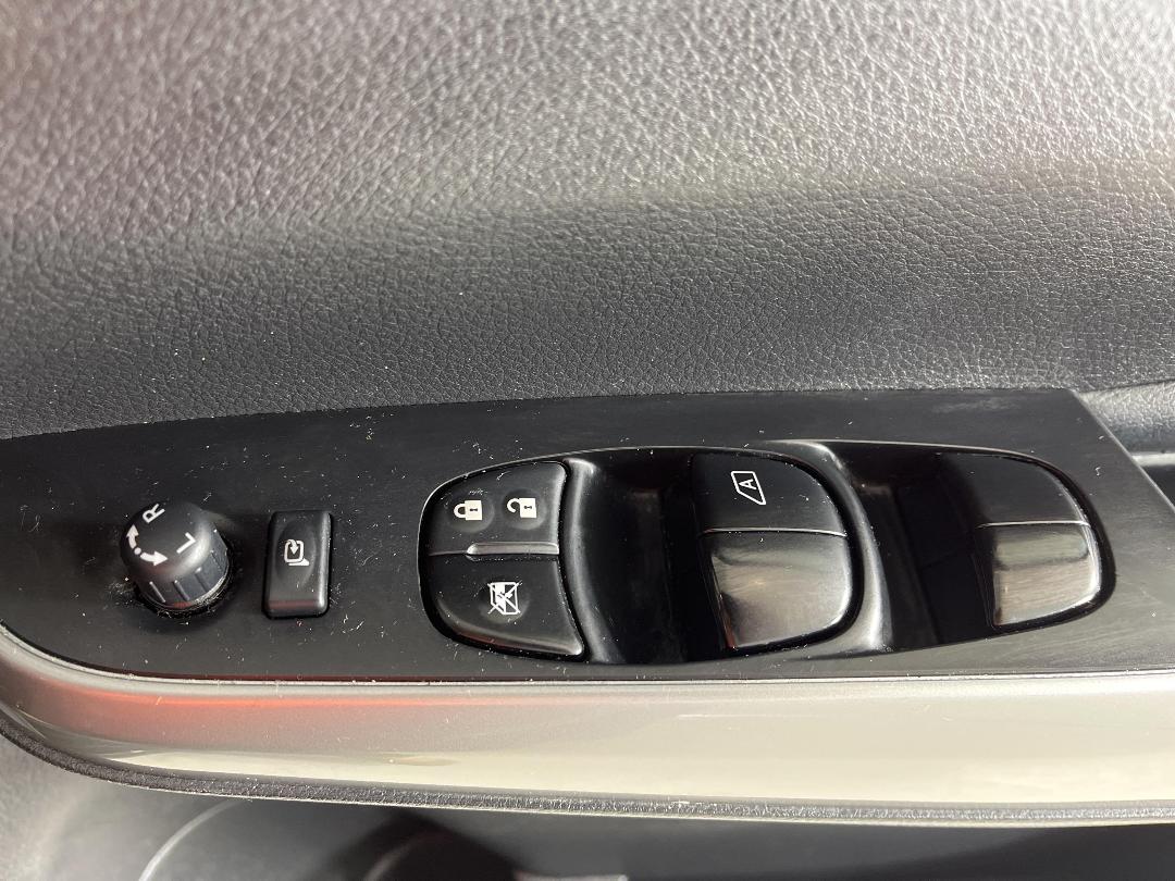 Photo '26' of Nissan Navara Photo '26' of Nissan Navara