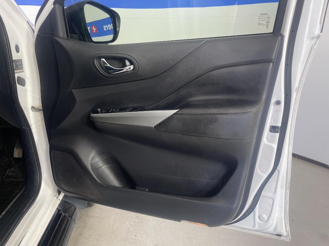 Photo '15' of Nissan Navara Photo '15' of Nissan Navara