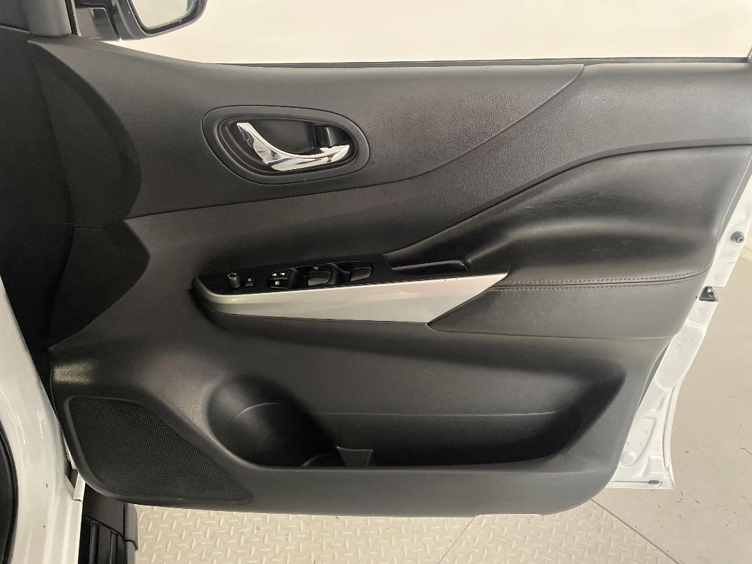 Photo '15' of Nissan Navara Photo '15' of Nissan Navara