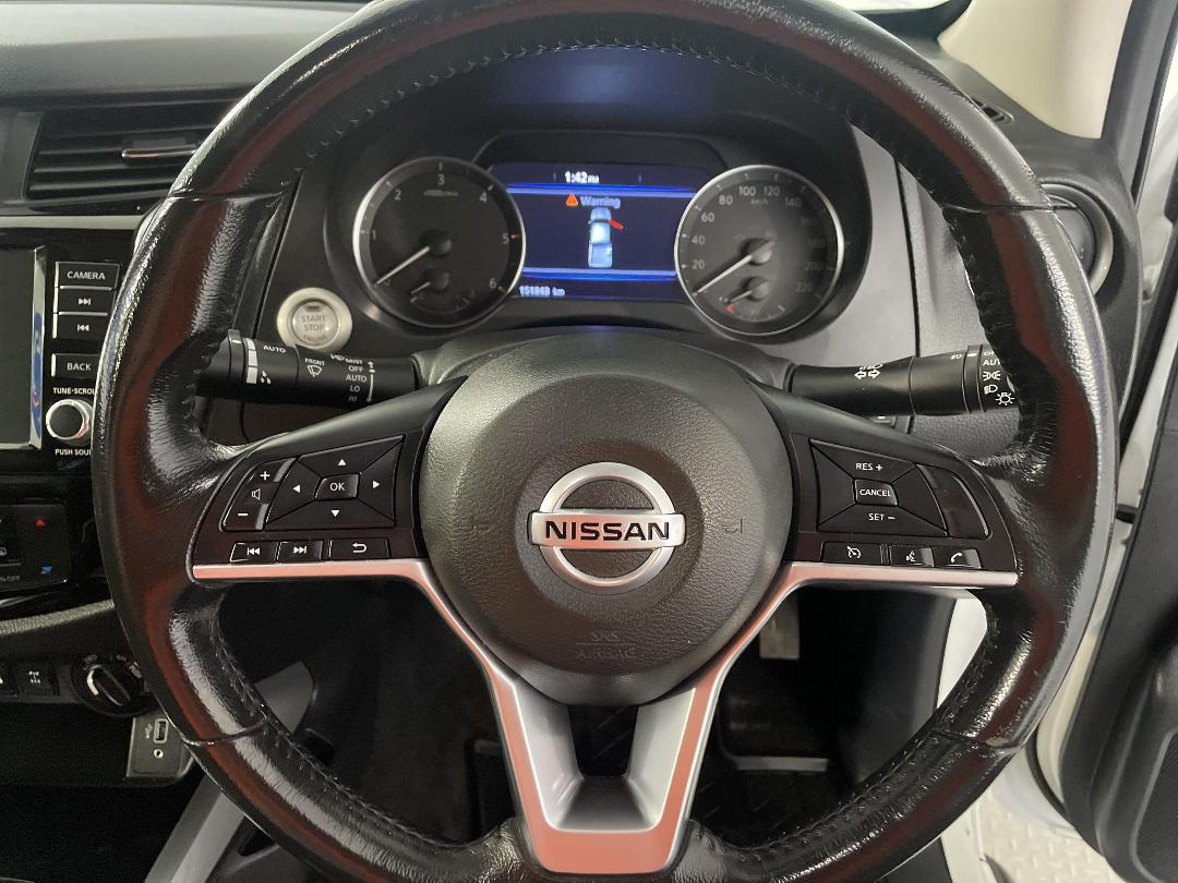 Photo '28' of Nissan Navara Photo '28' of Nissan Navara