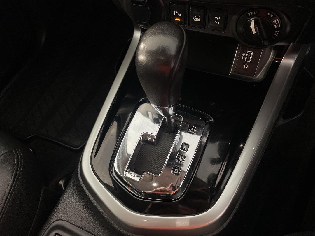 Photo '32' of Nissan Navara Photo '32' of Nissan Navara