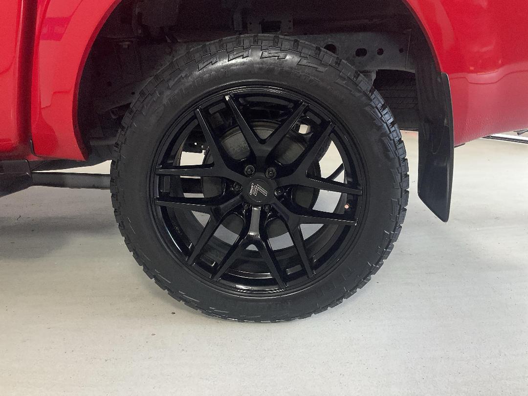 Photo '11' of Nissan Navara