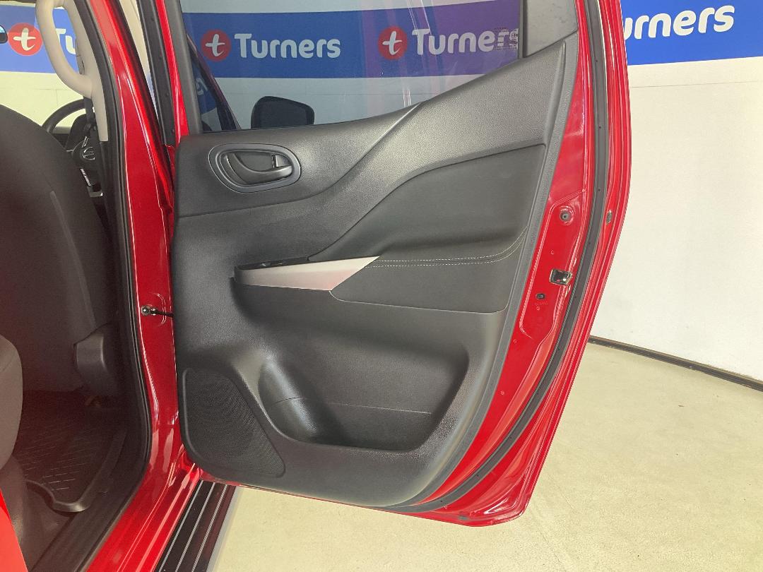 Photo '19' of Nissan Navara