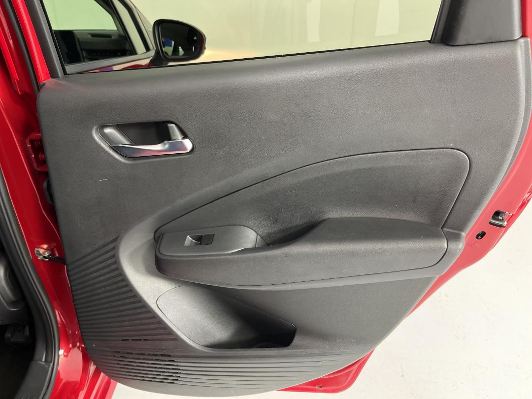 Photo '19' of Nissan Note Photo '19' of Nissan Note