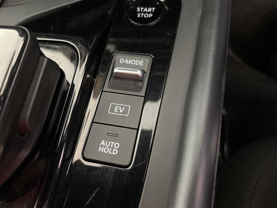 Photo '24' of Nissan Note Photo '24' of Nissan Note