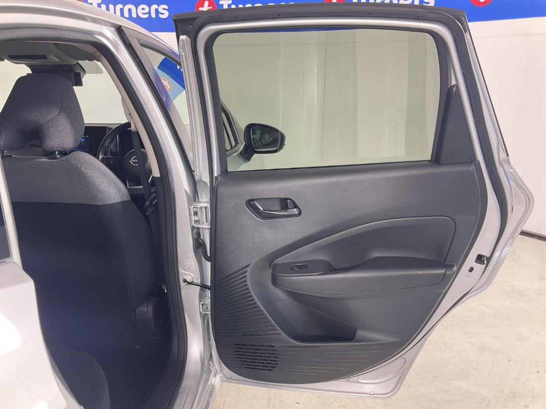 Photo '19' of Nissan Note Photo '19' of Nissan Note