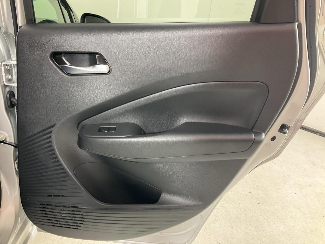 Photo '19' of Nissan Note Photo '19' of Nissan Note