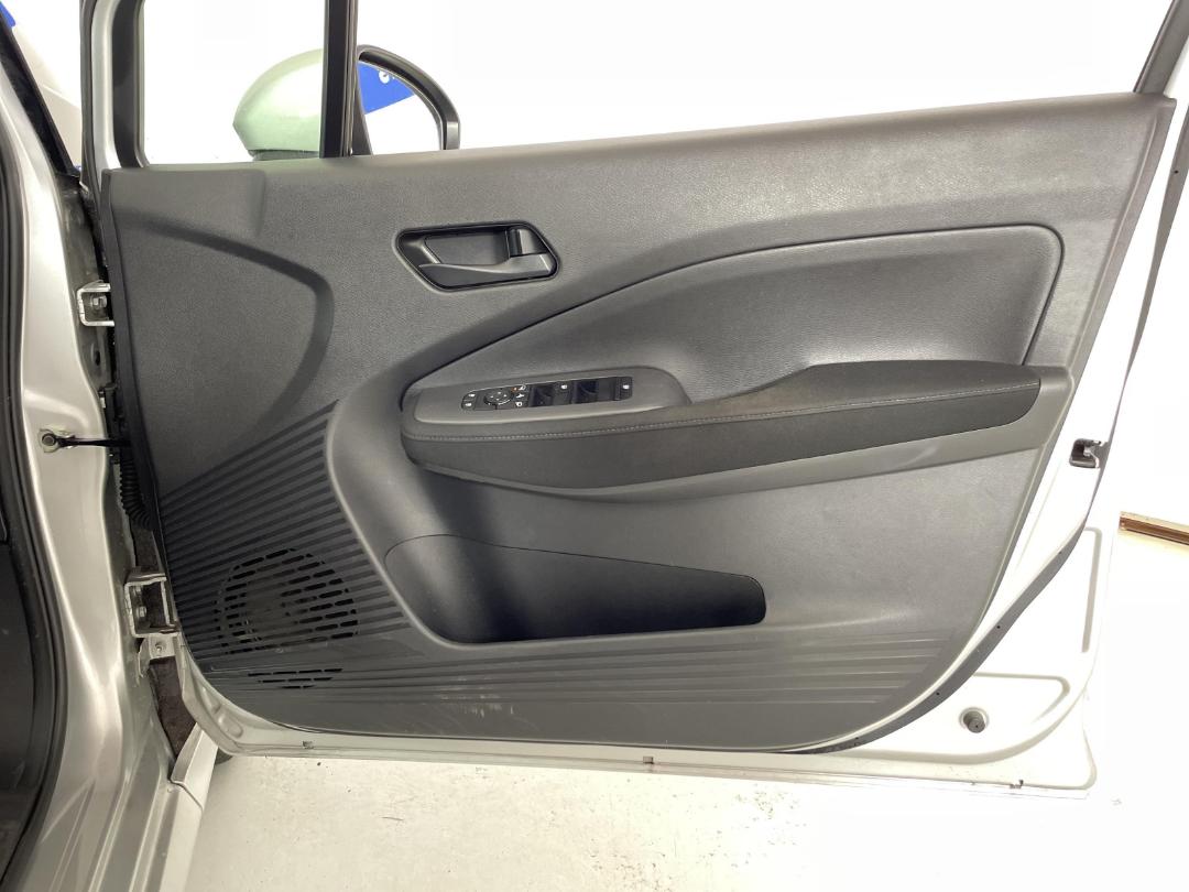 Photo '15' of Nissan Note Photo '15' of Nissan Note