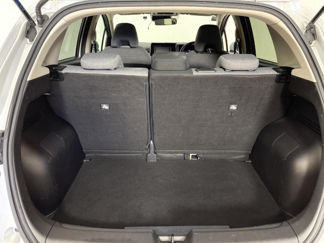 Photo '14' of Nissan Note Photo '14' of Nissan Note