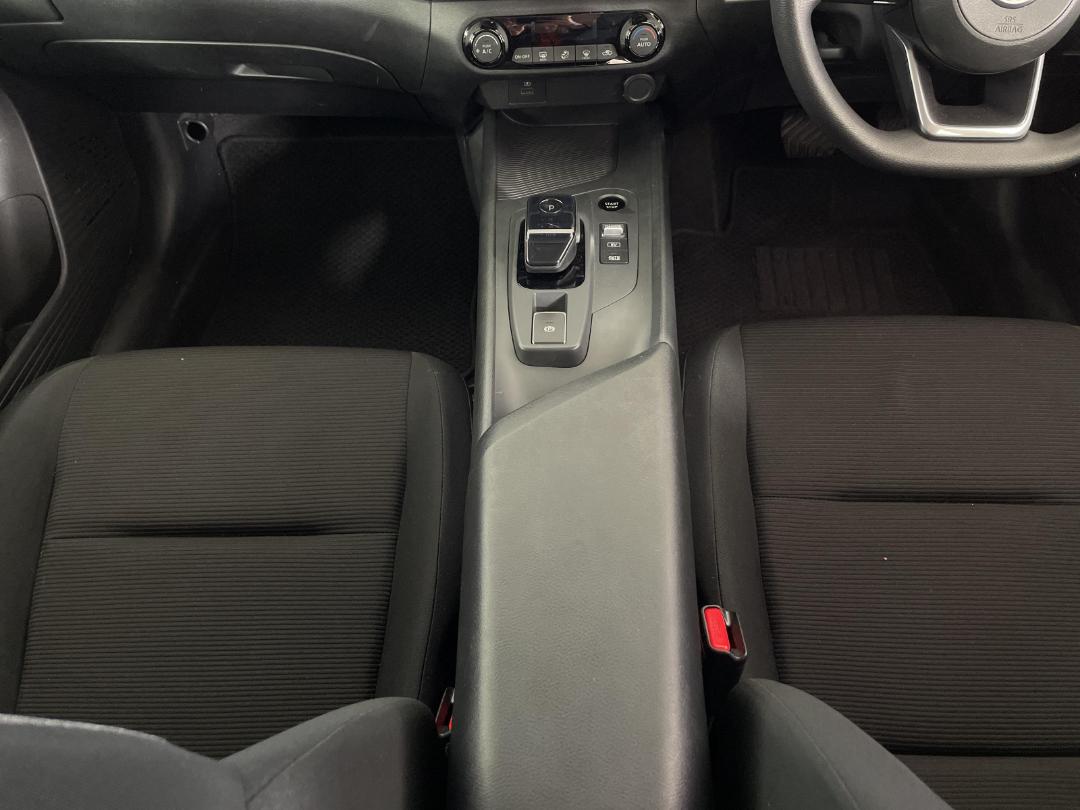 Photo '18' of Nissan Note Photo '18' of Nissan Note