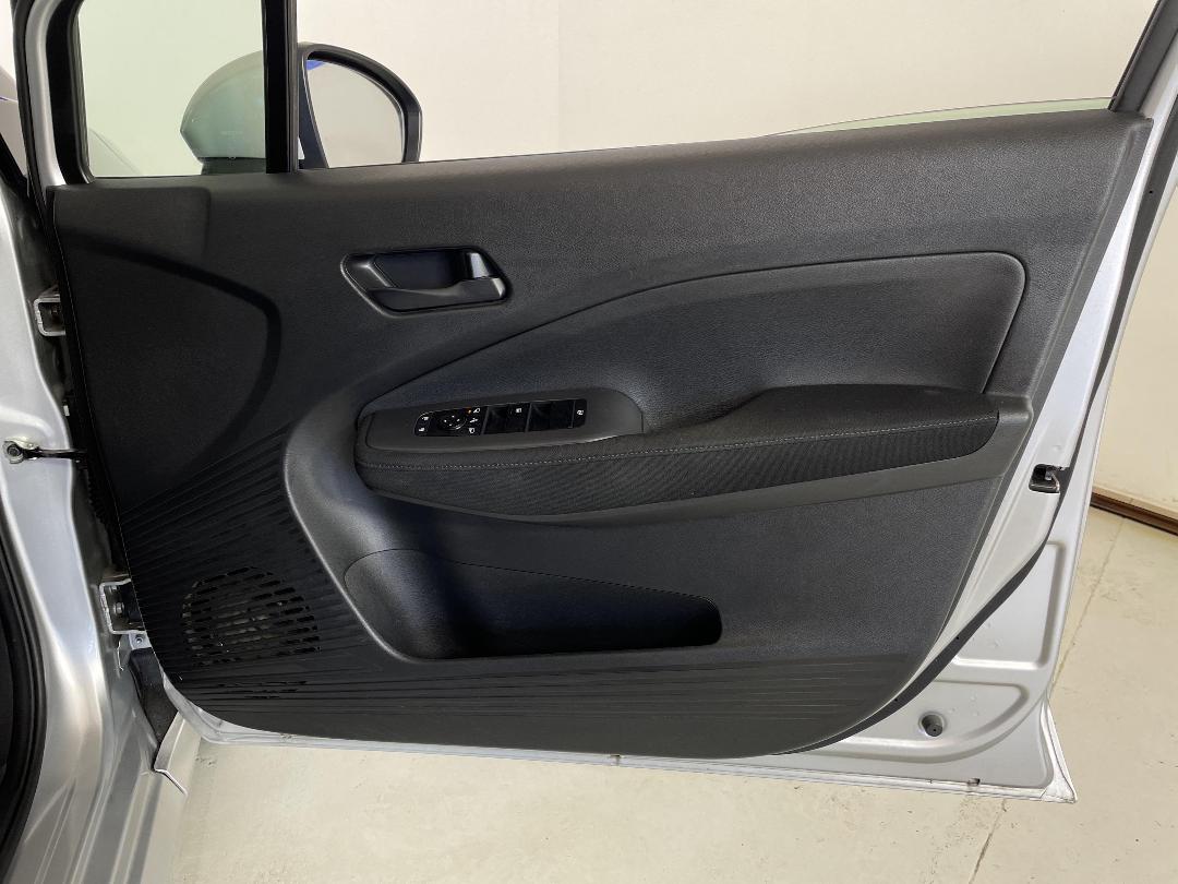 Photo '15' of Nissan Note