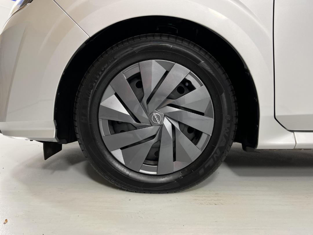 Photo '10' of Nissan Note