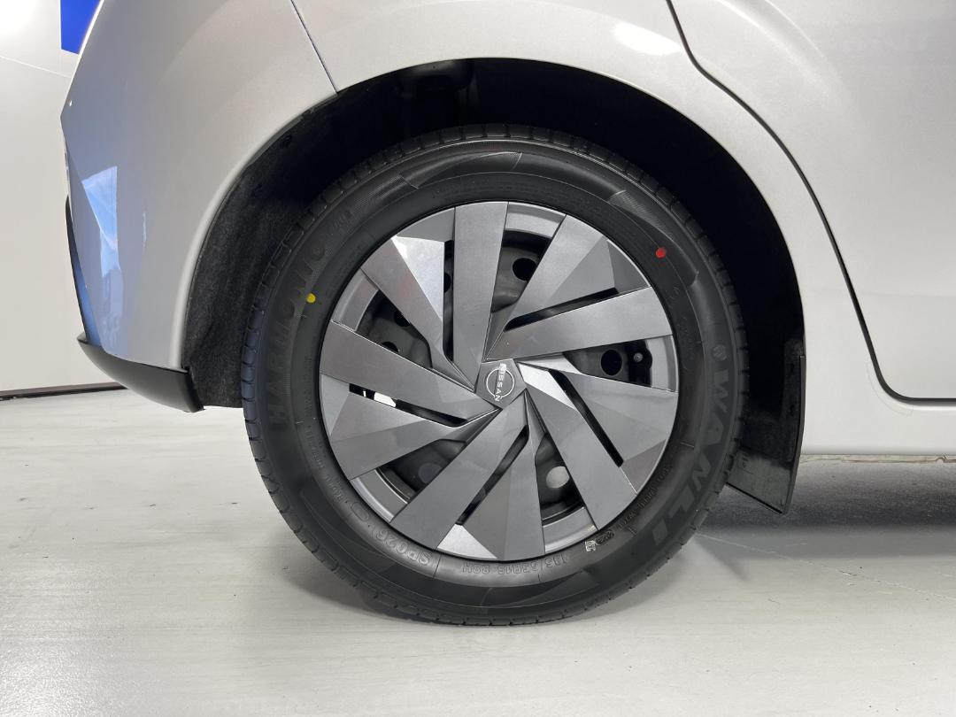 Photo '12' of Nissan Note