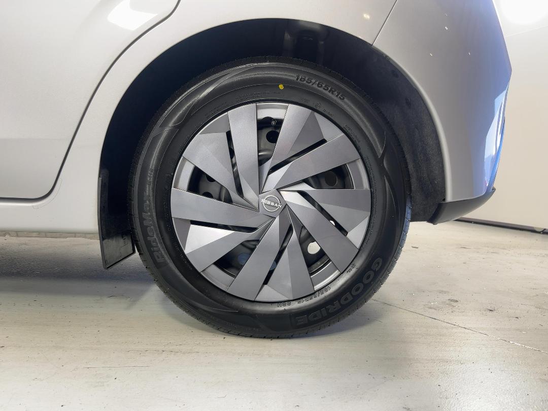 Photo '11' of Nissan Note