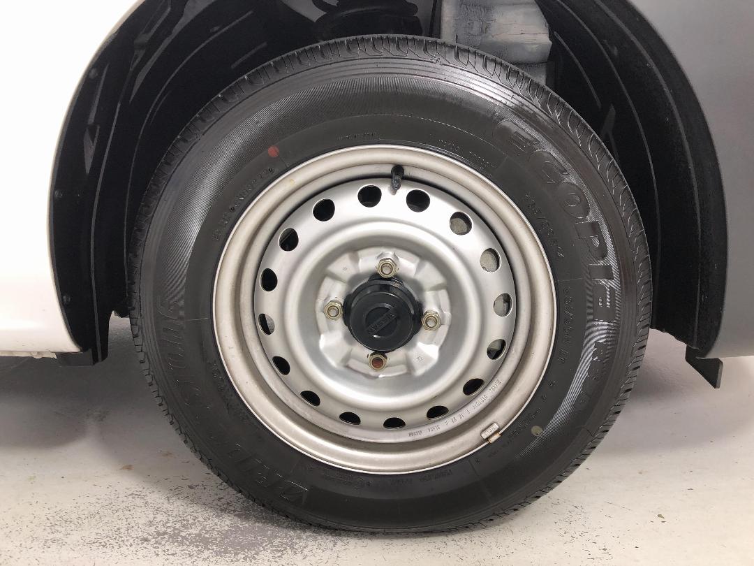 Photo '9' of Nissan NV200