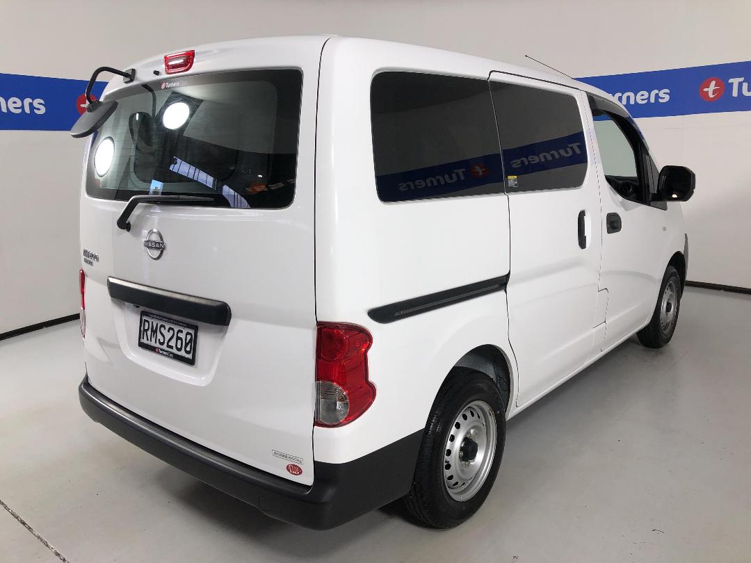 Photo '7' of Nissan NV200
