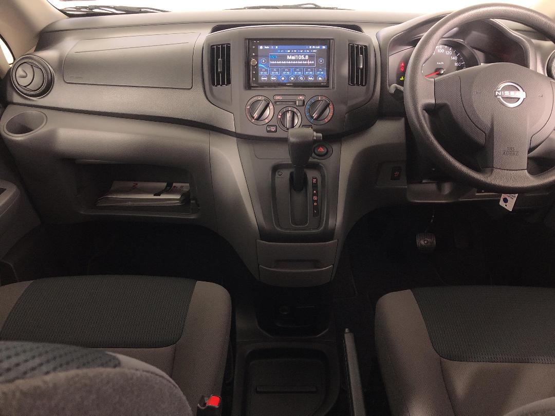 Photo '17' of Nissan NV200