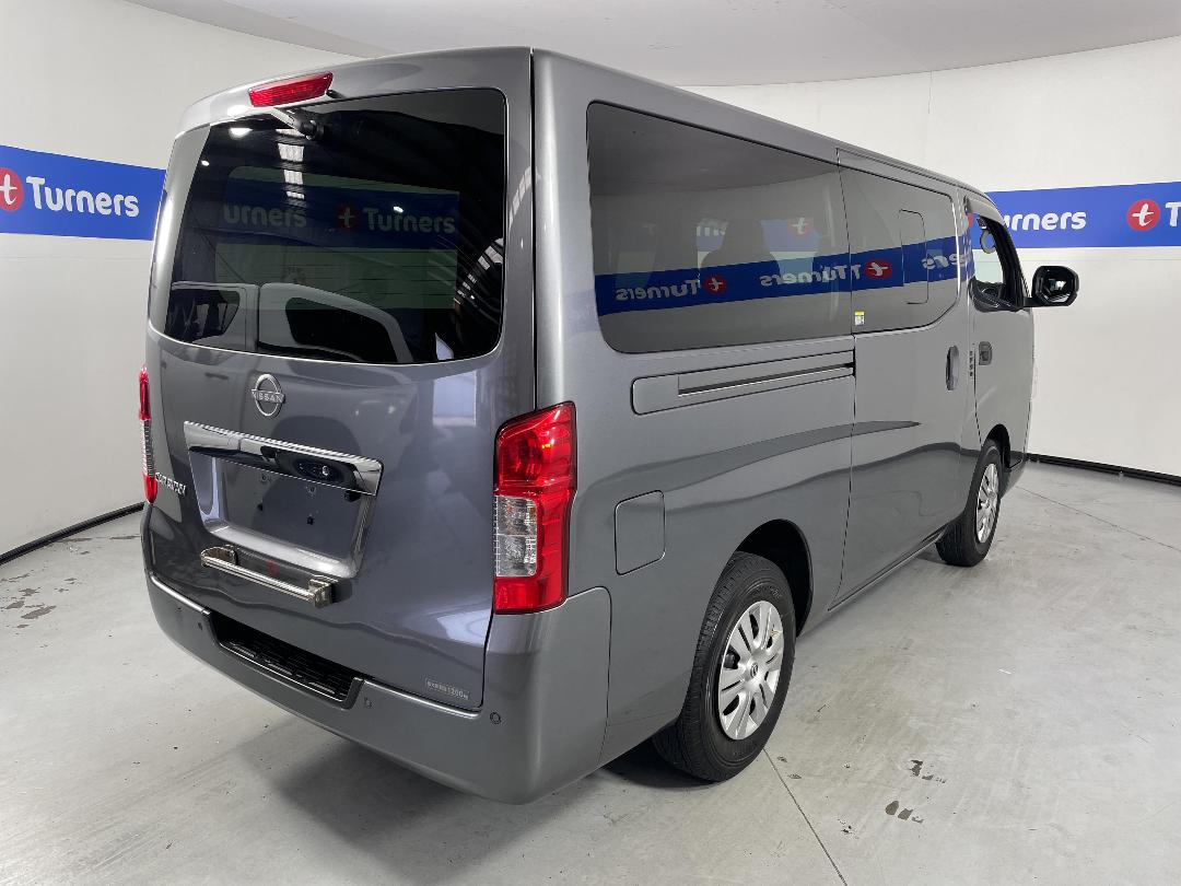 Photo '7' of Nissan NV350 Photo '7' of Nissan NV350