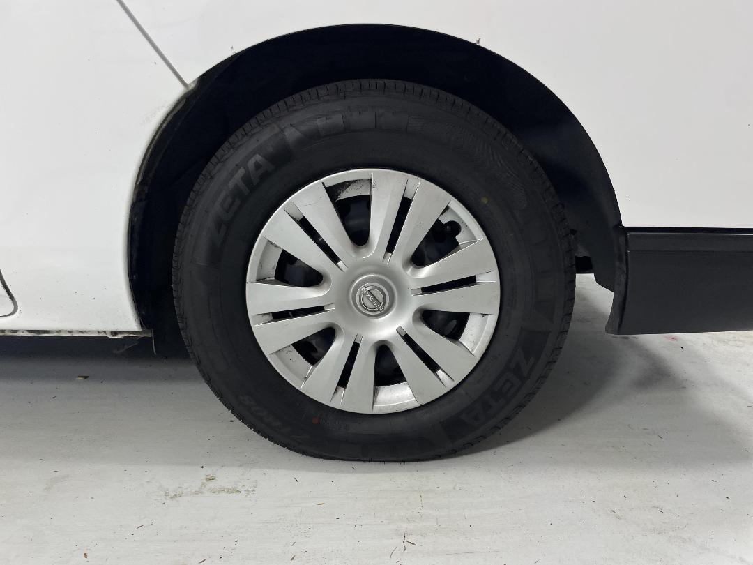 Photo '9' of Nissan NV350