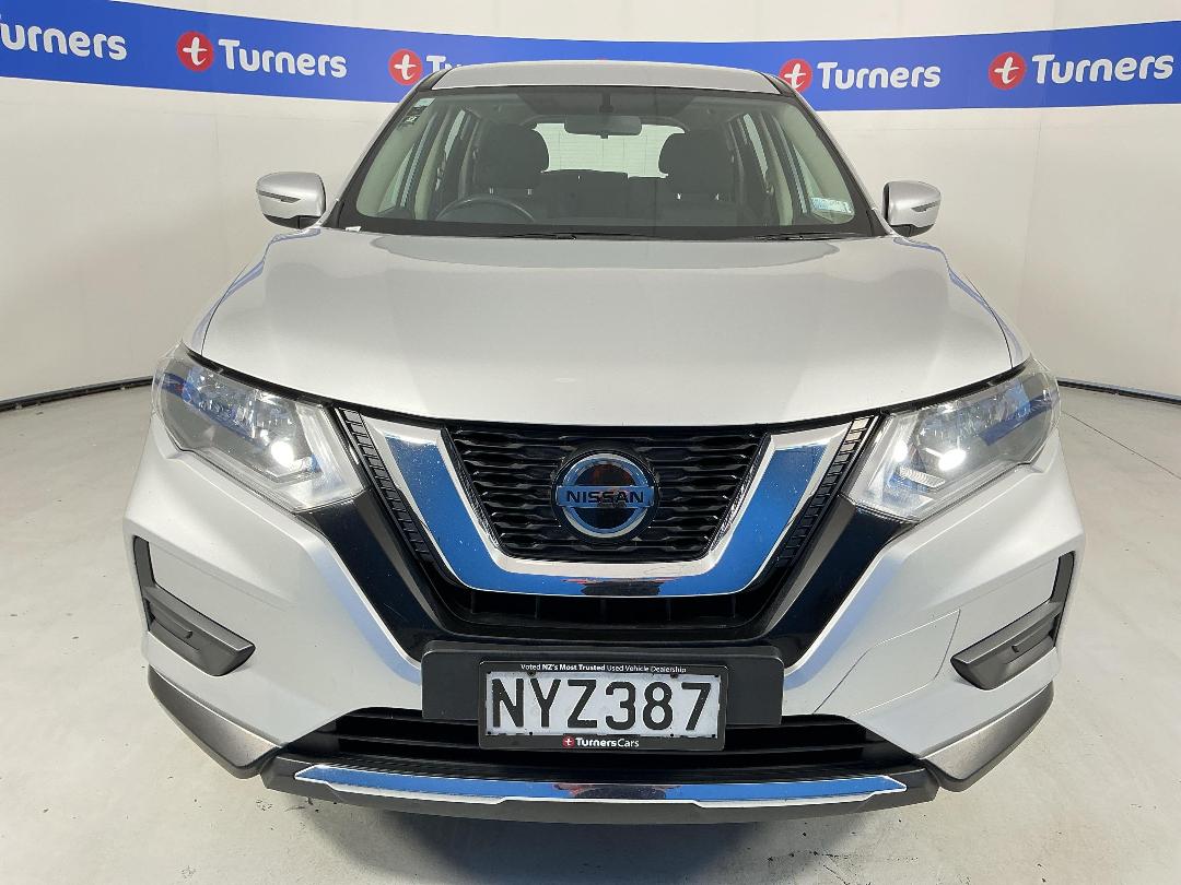 Photo '2' of Nissan X-Trail