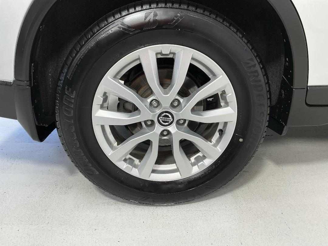 Photo '12' of Nissan X-Trail