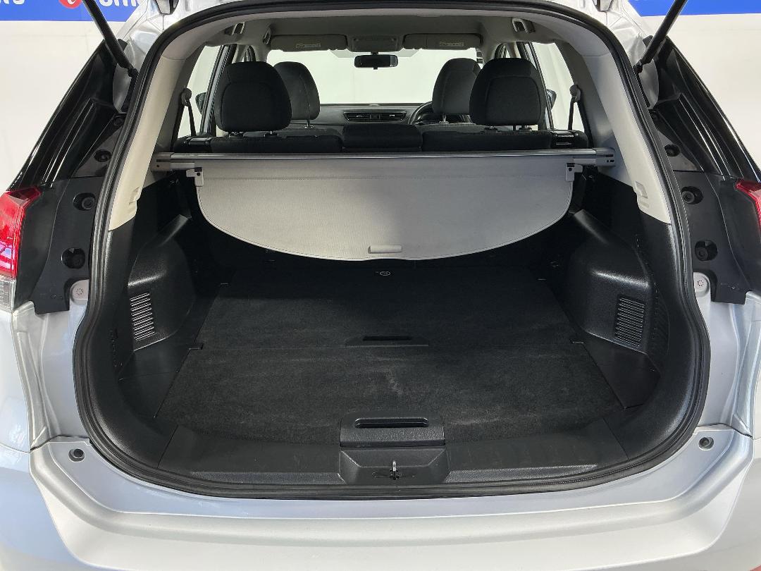 Photo '14' of Nissan X-Trail