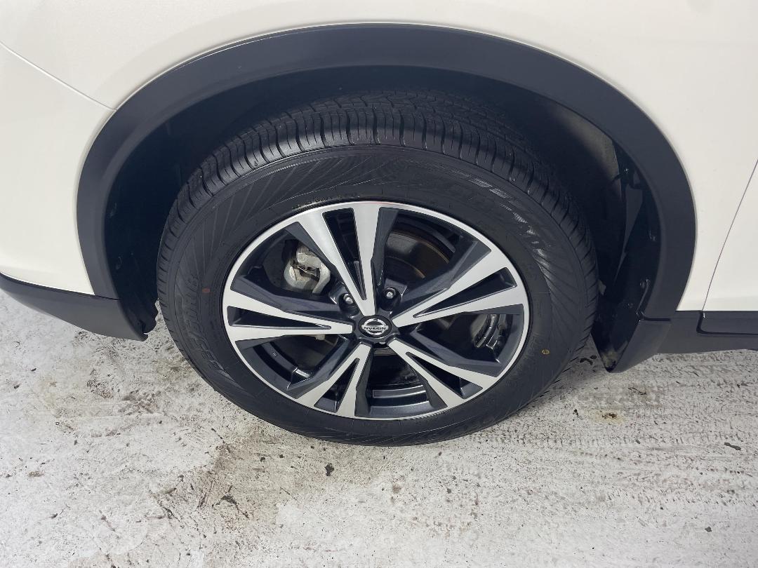 Photo '10' of Nissan X-Trail