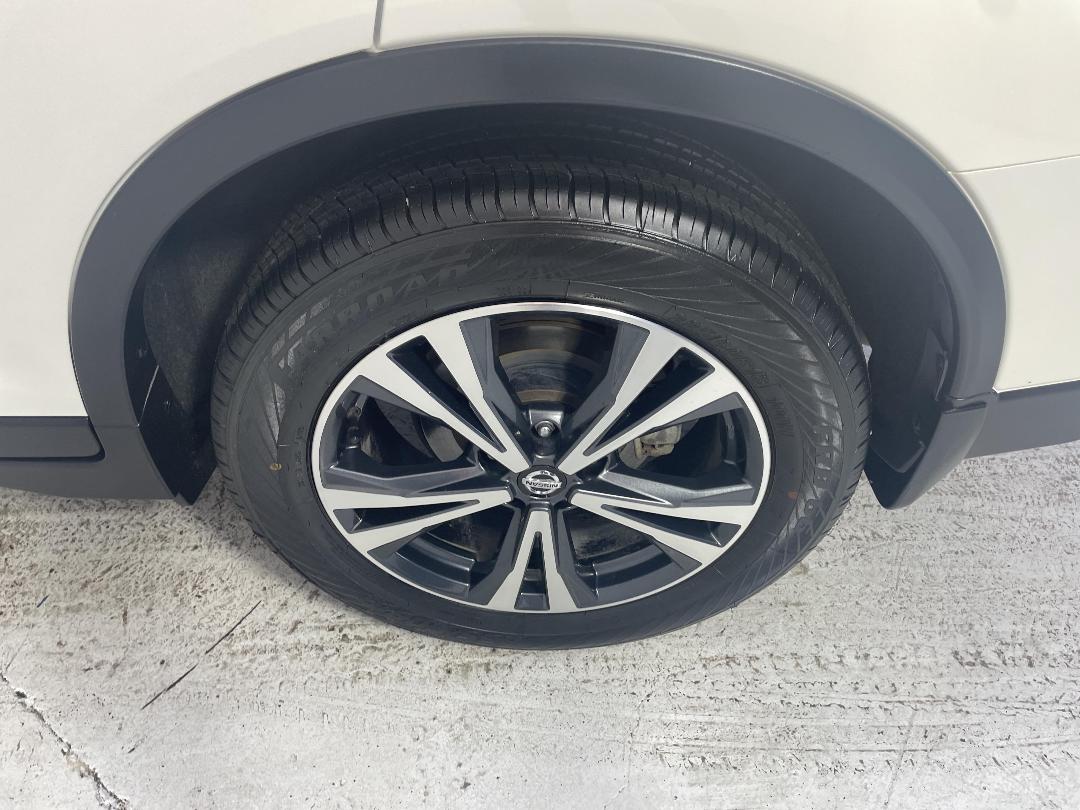 Photo '11' of Nissan X-Trail