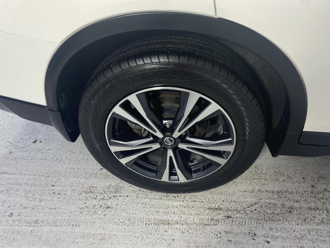 Photo '12' of Nissan X-Trail