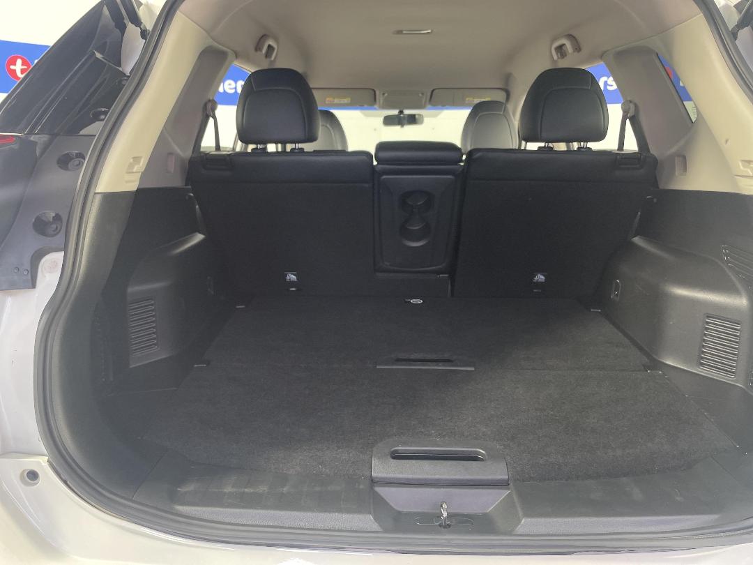 Photo '14' of Nissan X-Trail