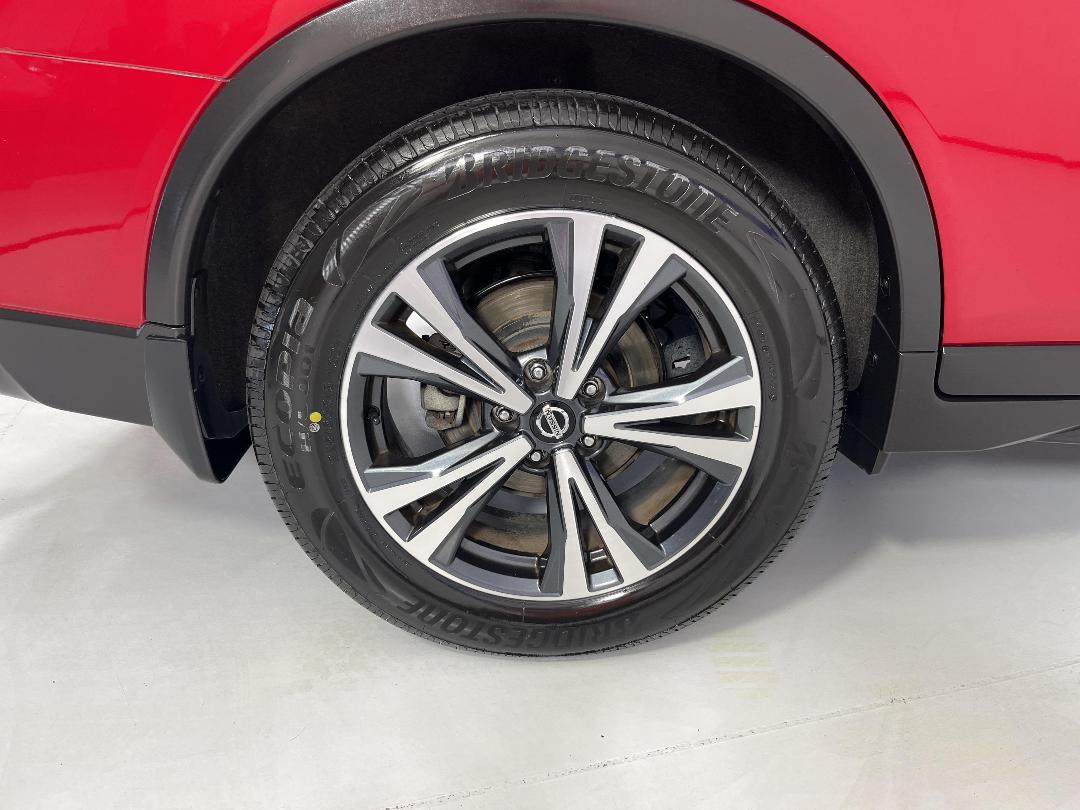 Photo '12' of Nissan X-Trail