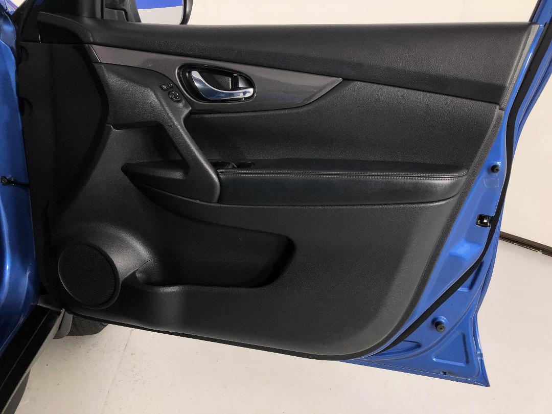 Photo '15' of Nissan X-Trail