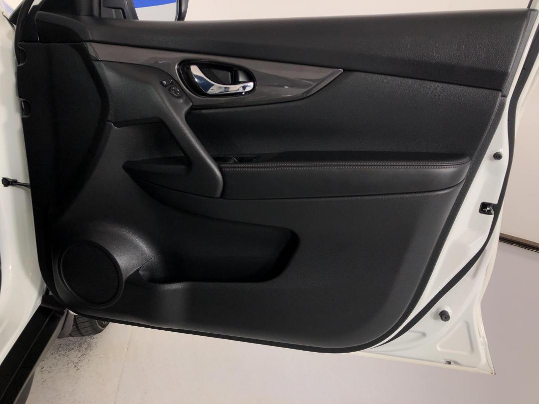 Photo '15' of Nissan X-Trail Photo '15' of Nissan X-Trail