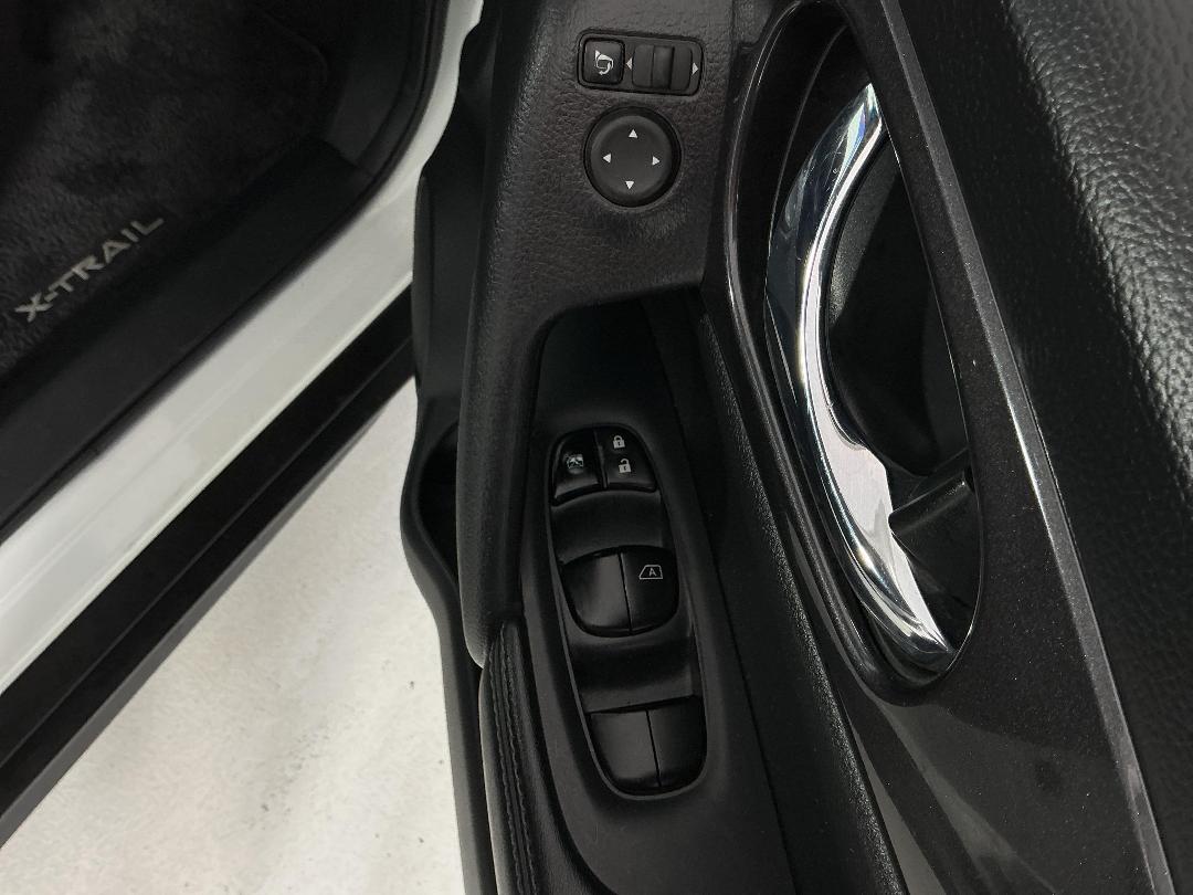 Photo '23' of Nissan X-Trail Photo '23' of Nissan X-Trail