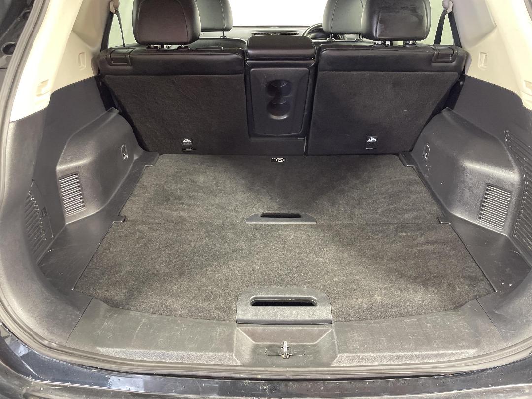 Photo '14' of Nissan X-Trail