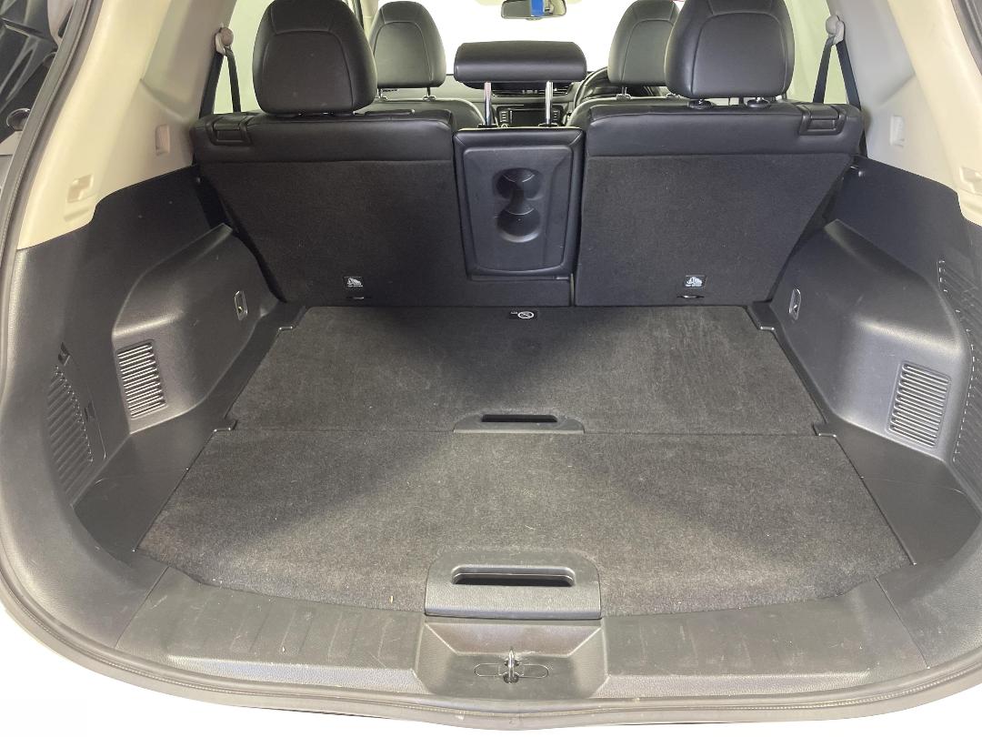 Photo '14' of Nissan X-Trail