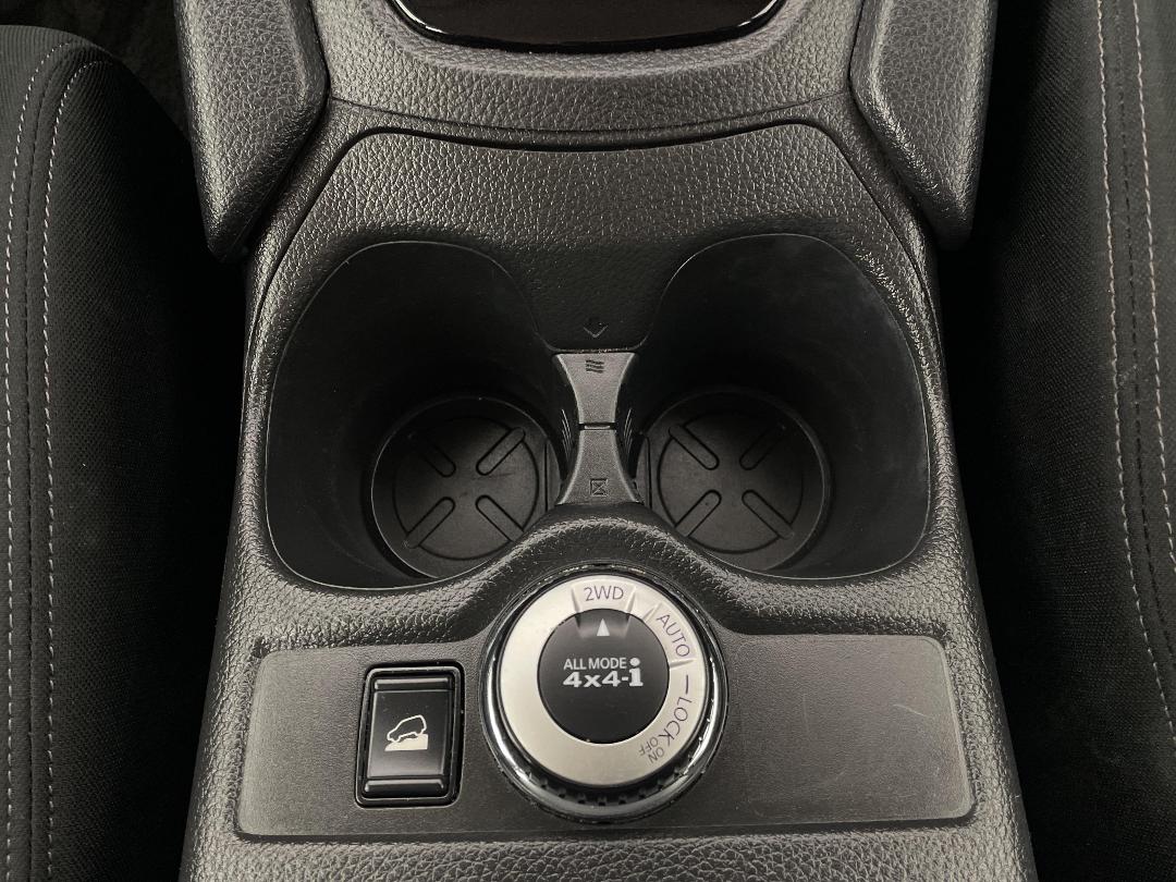 Photo '23' of Nissan X-Trail Photo '23' of Nissan X-Trail