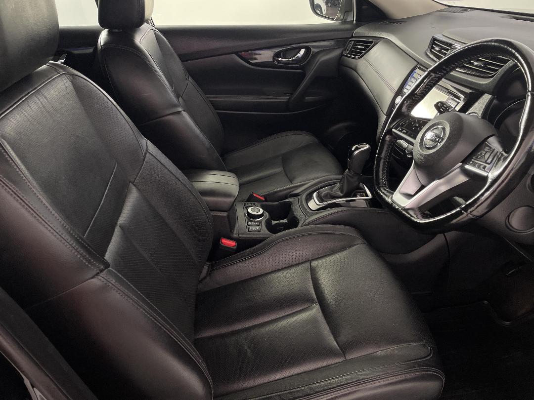 Photo '16' of Nissan X-Trail