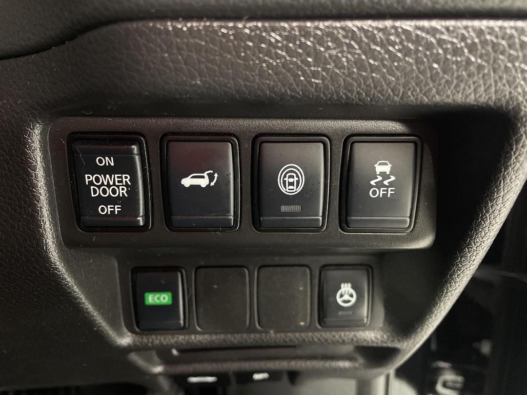 Photo '25' of Nissan X-Trail