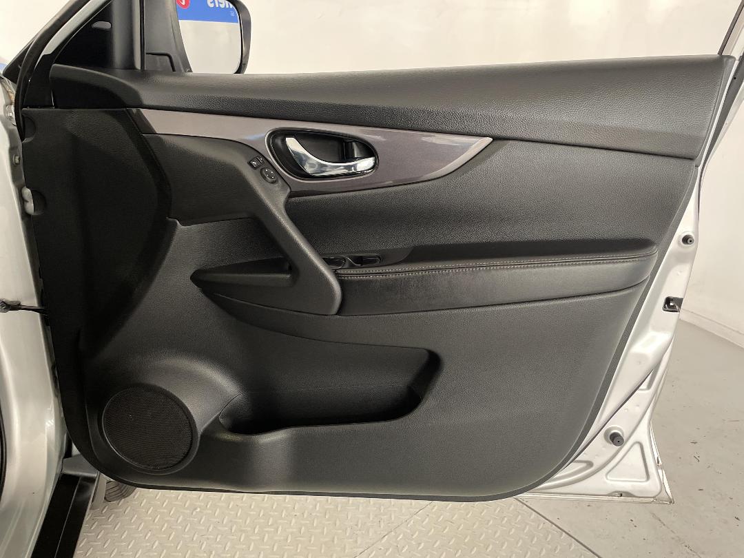 Photo '15' of Nissan X-Trail