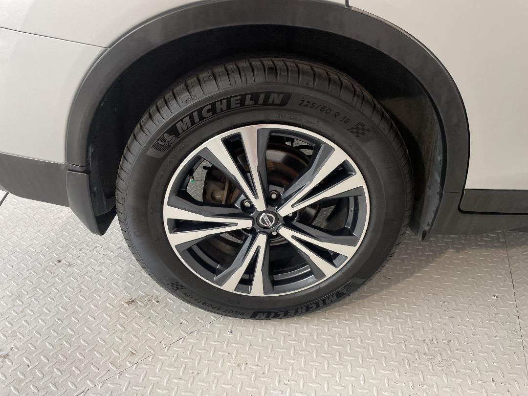 Photo '12' of Nissan X-Trail