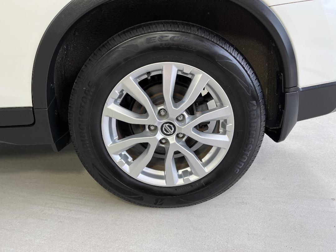 Photo '11' of Nissan X-Trail