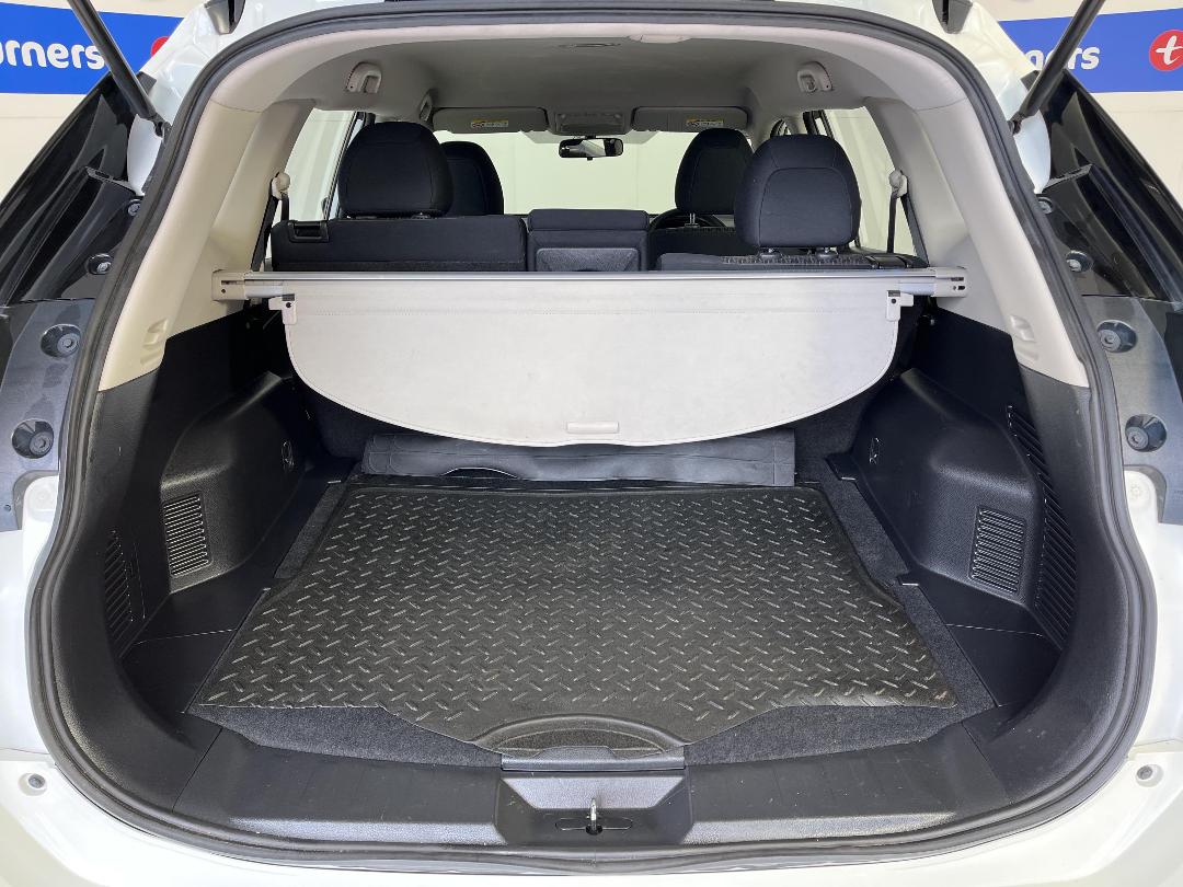 Photo '14' of Nissan X-Trail